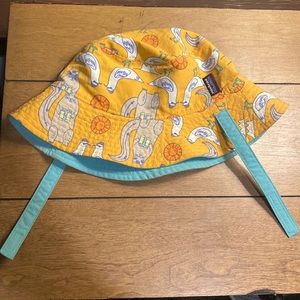 Patagonia toddler hat